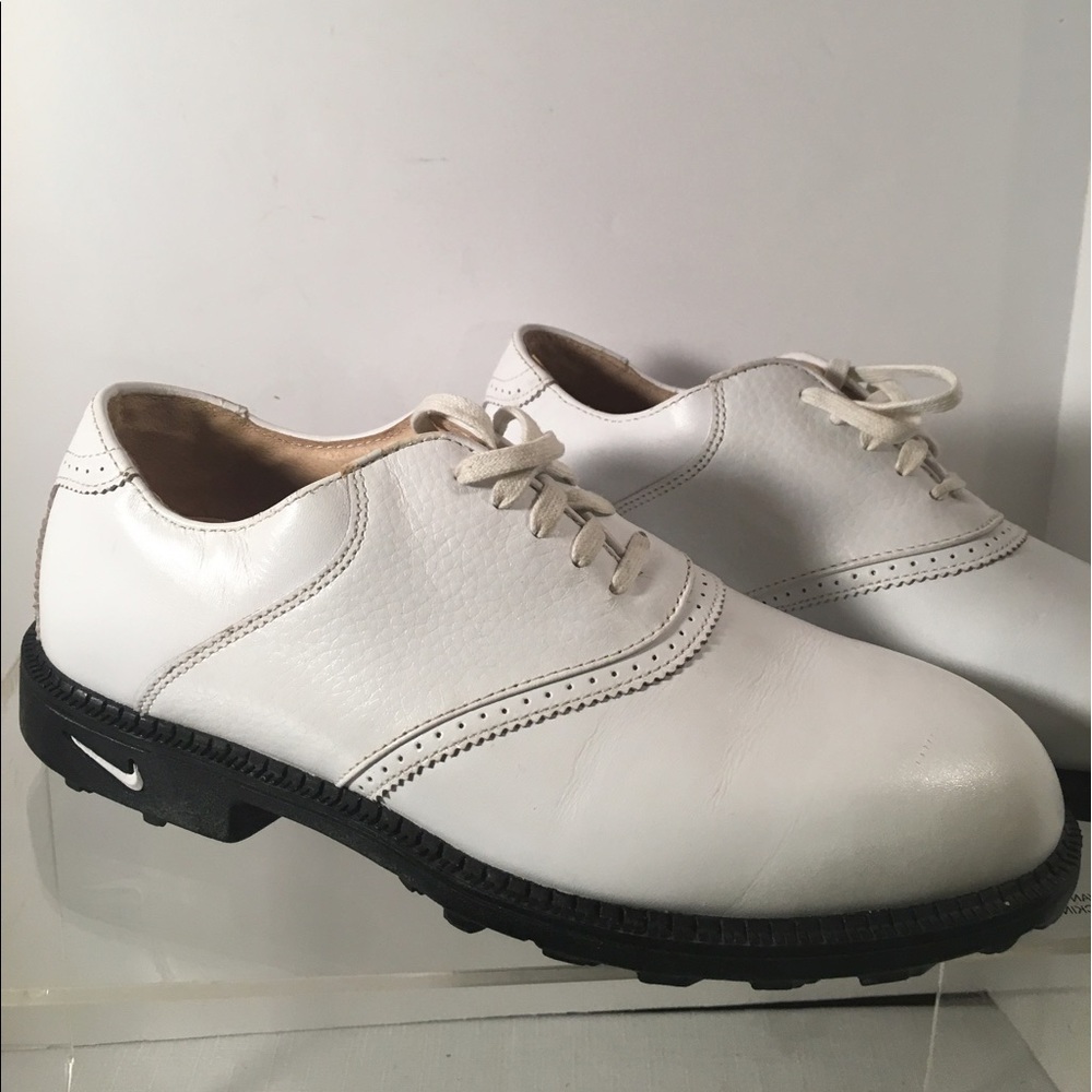 Nike Women's White Leather "Bella Last" Golf Shoe Gem